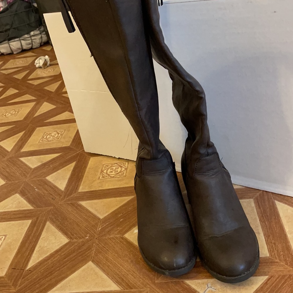 Woman Boots - Picture 2 of 4
